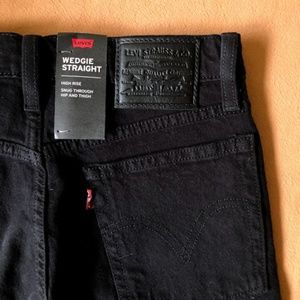 NWT Black Levi's Wedgie Straight Leg Jeans